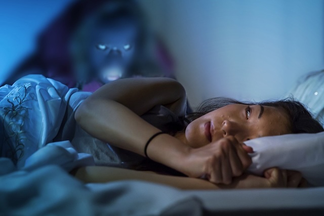 Nằm mơ thấy mình trong phim kinh dị phản ánh trạng thái cảm xúc tiêu cực ở đời thực Nằm mơ thấy mình trong phim kinh dị phản ánh trạng thái cảm xúc tiêu cực ở đời thực